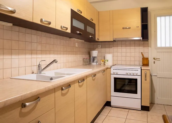 Large Sea View Apartman